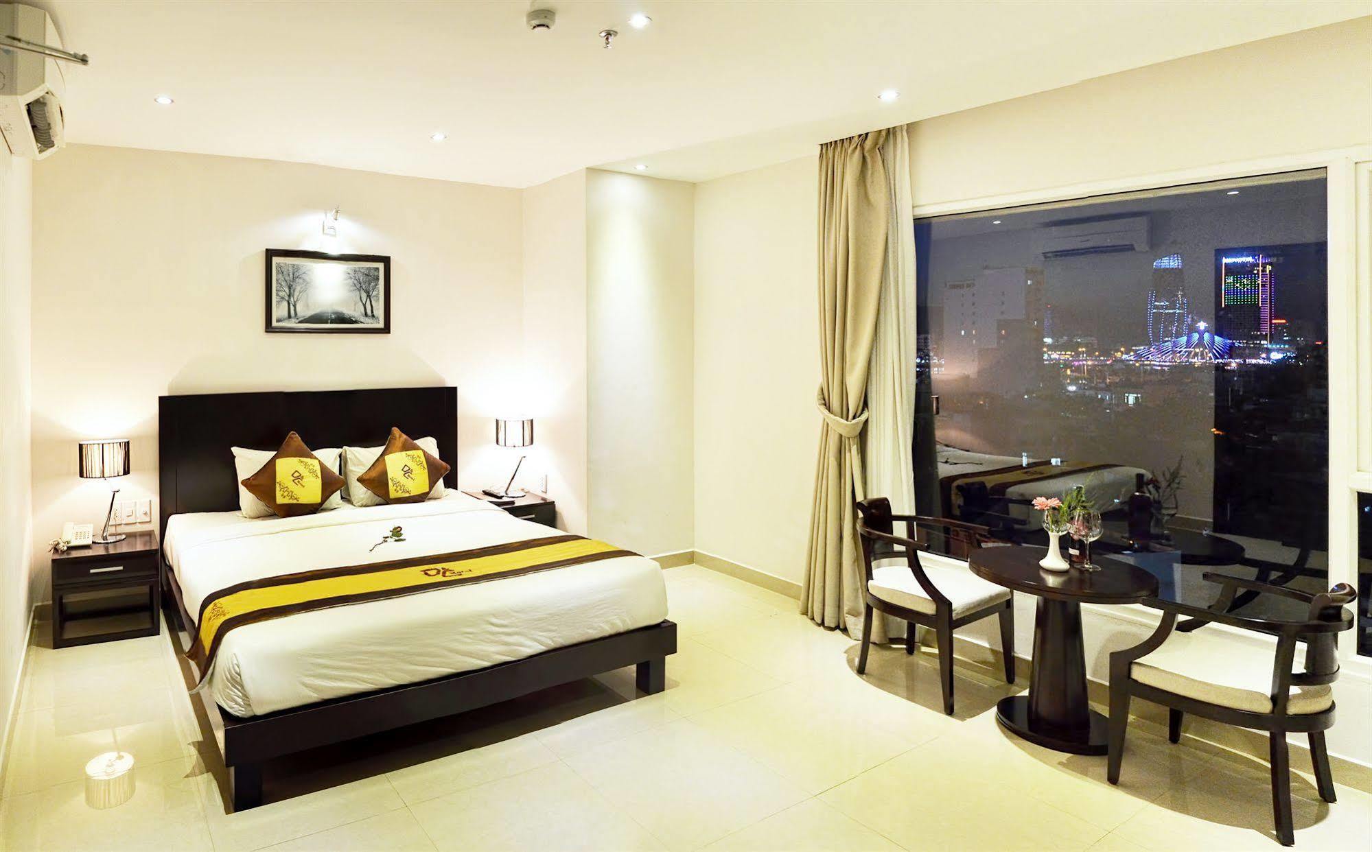 D&C Hotel Дананг Екстер'єр фото