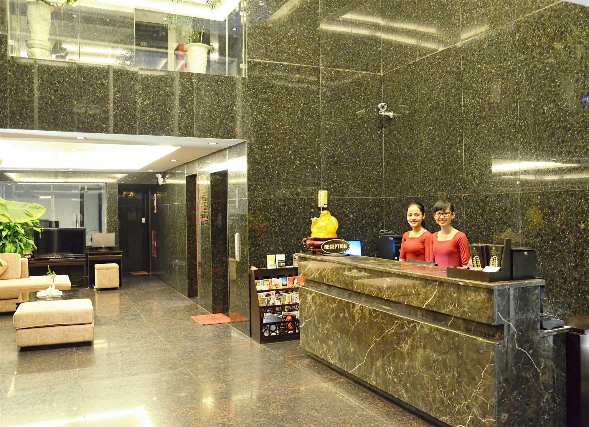 D&C Hotel Дананг Екстер'єр фото