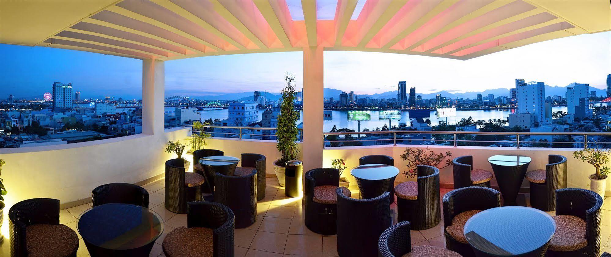 D&C Hotel Дананг Екстер'єр фото